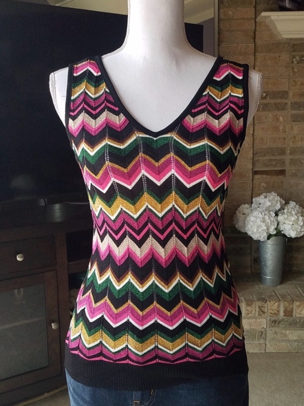 Petite INC Fitted Colorful Shimmery Chevron Knit Sleeveless Top NWOT